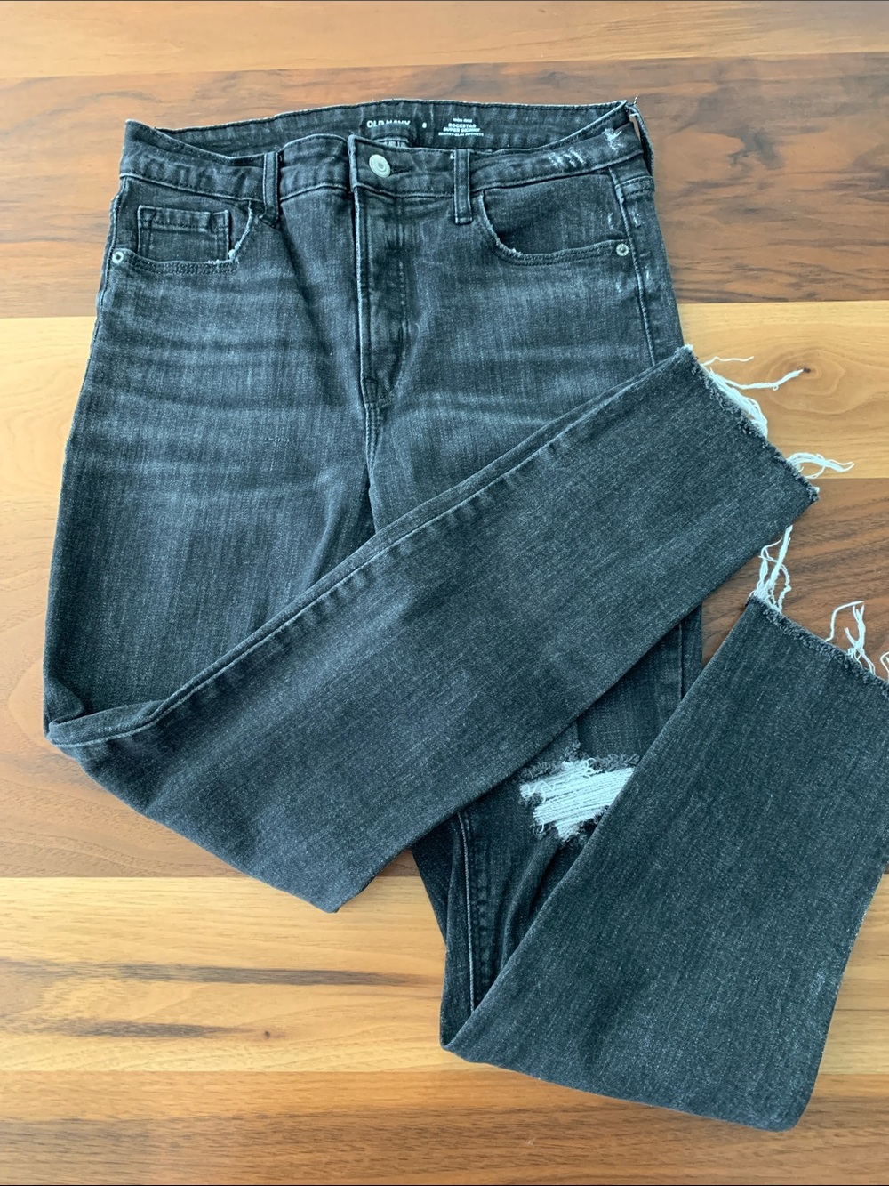 Old Navy Women's Distressed Rockstar Black Super Skinny Denim Jeans Raw Hem